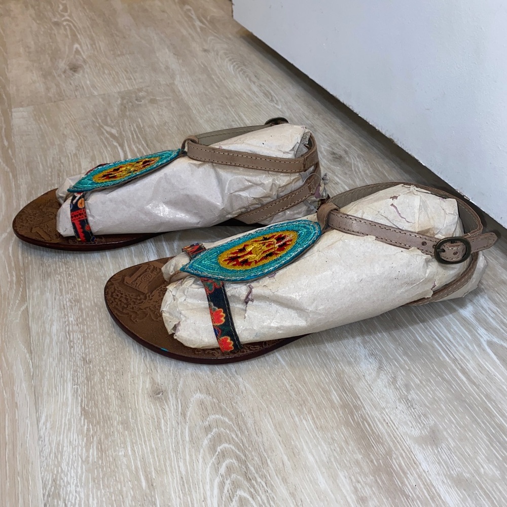Desigual Embroidered Multi Color Sandals - Picture 3 of 8